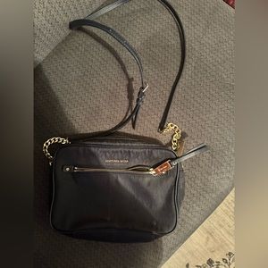 Micheal kors crossbody